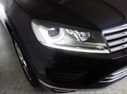 Volkswagen - Touareg