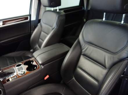 Volkswagen - Touareg