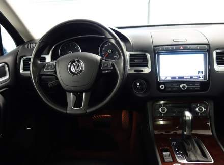 Volkswagen - Touareg