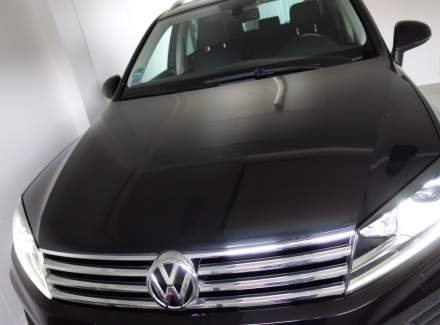 Volkswagen - Touareg