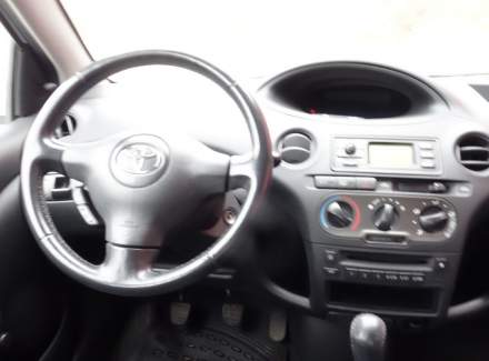 Toyota - Yaris
