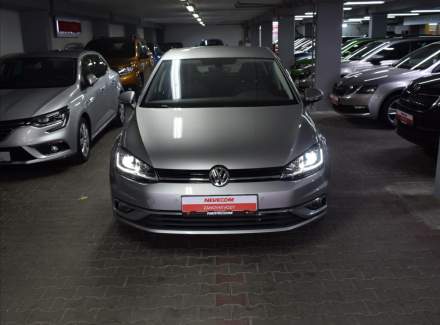 Volkswagen - Golf