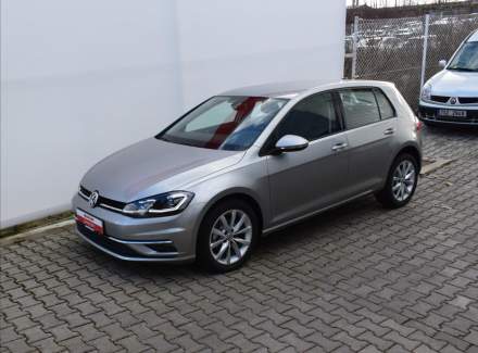 Volkswagen - Golf