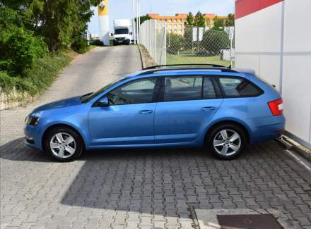 Škoda - Octavia