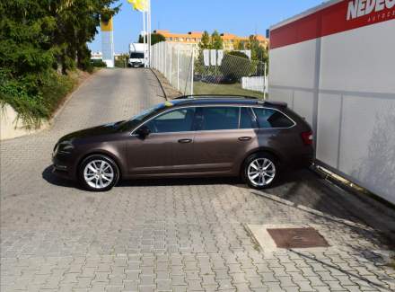 Škoda - Octavia