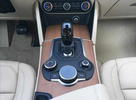 Alfa Romeo - Stelvio