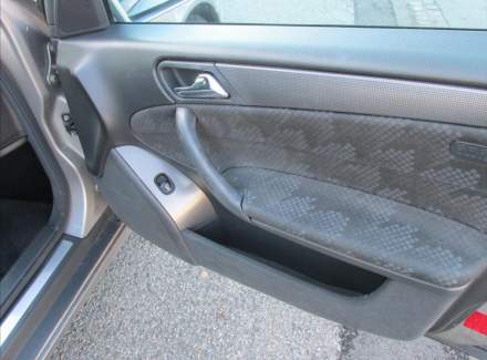 Mercedes-Benz - C-class