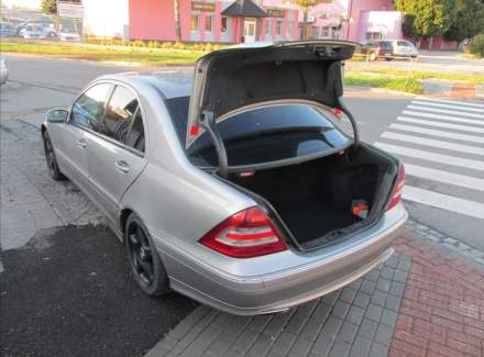 Mercedes-Benz - C-class