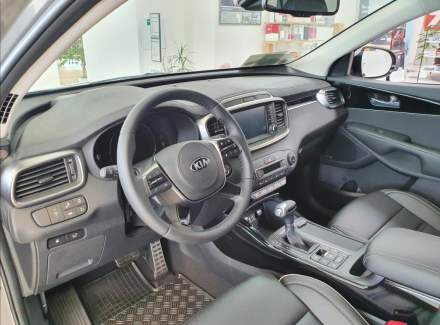 Kia - Sorento