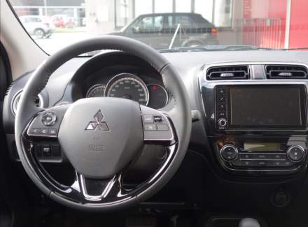 Mitsubishi - Space Star