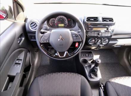 Mitsubishi - Space Star