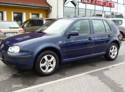 Volkswagen - Golf