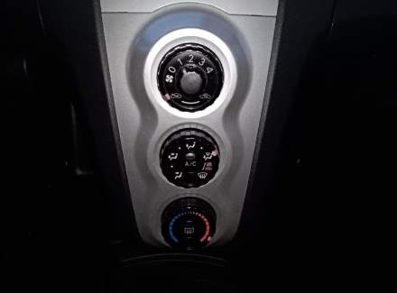 Toyota - Yaris