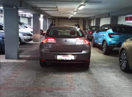 Renault - Laguna