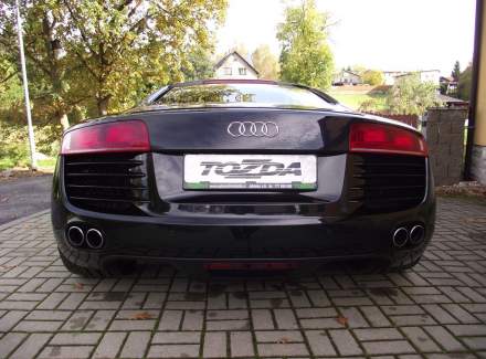 Audi - R8