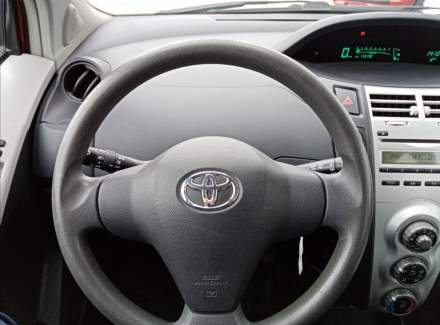 Toyota - Yaris