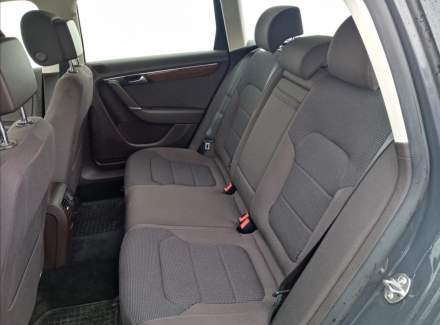 Volkswagen - Passat