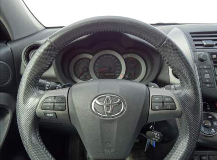 Toyota - RAV 4