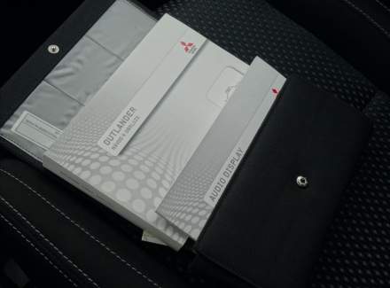 Mitsubishi - Outlander