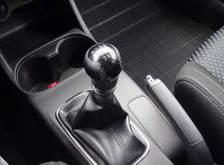 Mitsubishi - Outlander