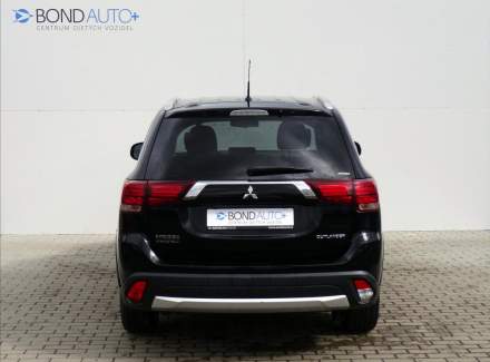 Mitsubishi - Outlander