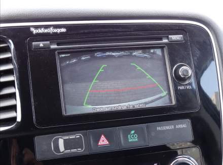 Mitsubishi - Outlander