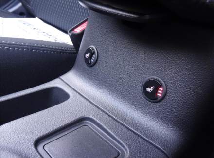 Mitsubishi - Outlander