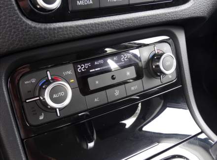 Volkswagen - Touareg