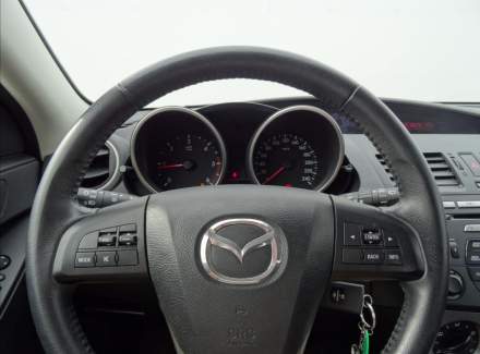 Mazda - 3