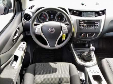 Nissan - Navara