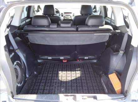 Mitsubishi - Outlander