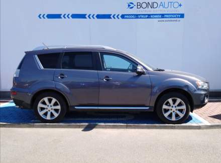 Mitsubishi - Outlander