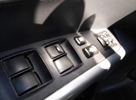 Mitsubishi - Outlander