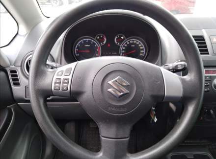 Suzuki - SX4