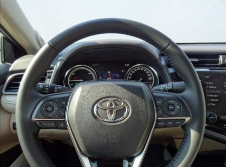 Toyota - Camry