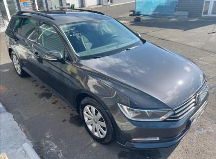 Volkswagen - Passat