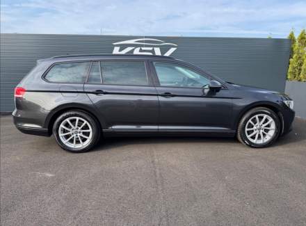 Volkswagen - Passat