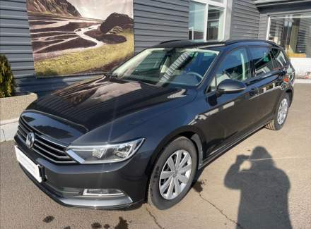 Volkswagen - Passat
