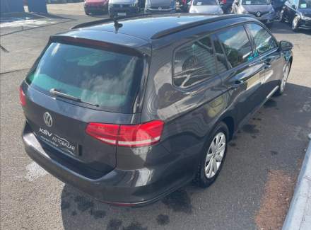 Volkswagen - Passat