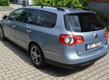 Volkswagen - Passat