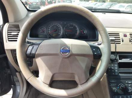 Volvo - XC90