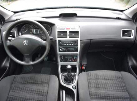 Peugeot - 307