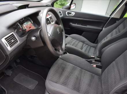 Peugeot - 307