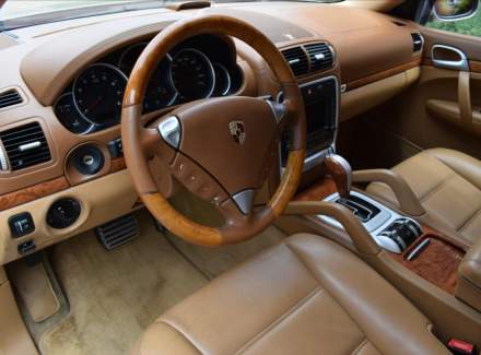 Porsche - Cayenne