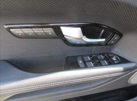 Land Rover - Range Rover Evoque
