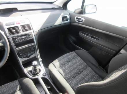 Peugeot - 307