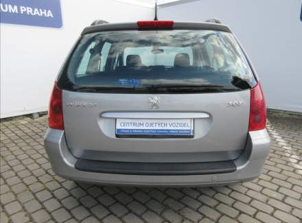Peugeot - 307