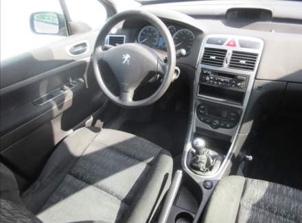 Peugeot - 307