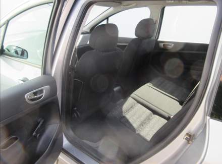 Peugeot - 307
