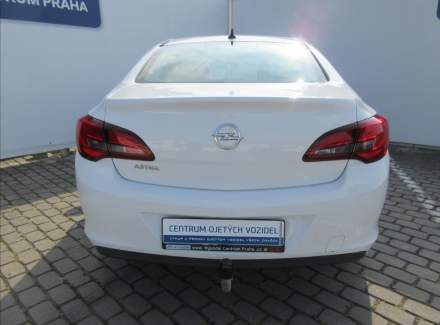 Opel - Astra